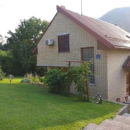 Holiday Home Zbilje Вісоко Екстер'єр фото