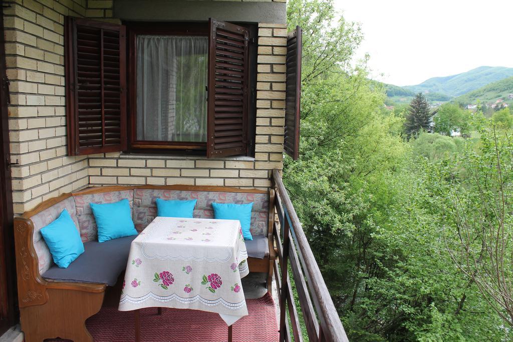 Holiday Home Zbilje Вісоко Екстер'єр фото