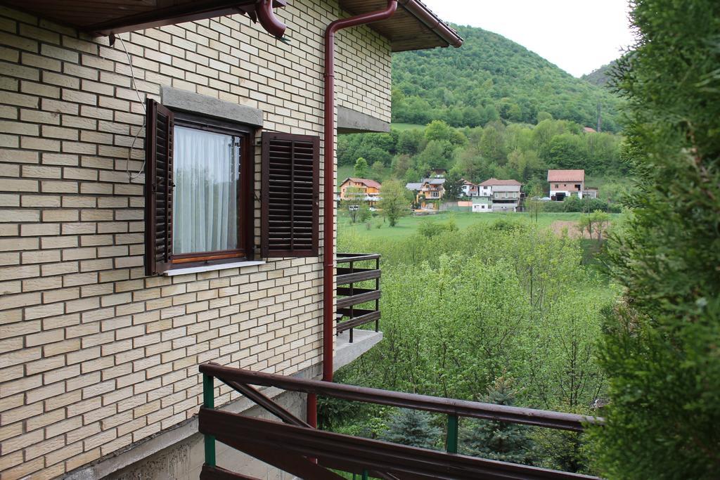 Holiday Home Zbilje Вісоко Екстер'єр фото